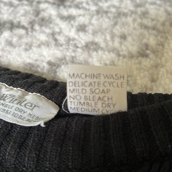 Reindeer Rob Winter Sweater - Picture 7 of 8